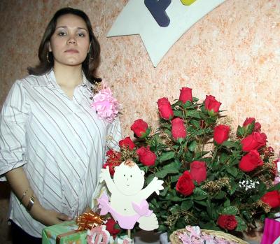 Mariela Rey López de García espera con gran entusiasmo la llegada de su bebé.