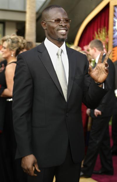 Djimon Hounsou, nominado por Tierra de Sueños llegó vestido de Gucci.
