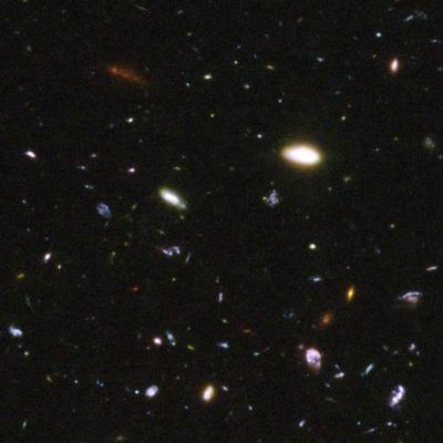 En aquella época, esos objetos celestiales recalentaron el frío Universo de la 'edad oscura' y emitieron una luz que sólo ahora llega a la Tierra, lo que permite esta visión del pasado.