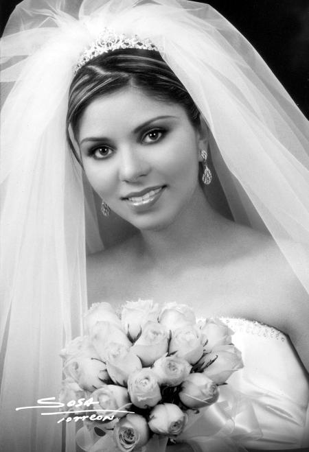 Srita. Cristina Alicia Soto Chávez el día de su enlace nupcial con el Sr. Alain Thierry PetiJean Linares.

Studio Sosa