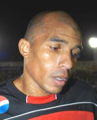 “Hicimos el esfuerzo y no pudimos aguantar el marcador. Tenemos que ganar en casa para pensar en una clasificación y no queda más que pensar hacia delante”, Luis Vallenilla, lateral del Caracas FC.