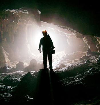 El propósito de la misión civil es 'explorar estas increíbles cuevas, nada más', enfatizó el consejero al señalar también que ha habido varios mexicanos que en oportunidades anteriores han estado adentro de las cuevas con el equipo británico.