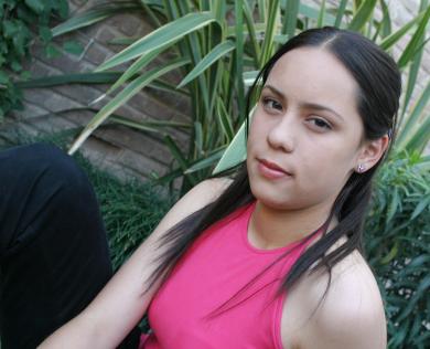 Mónica Téllez

Colegio: Americano

Grado: Tercero de secundaria

Edad: 14 años