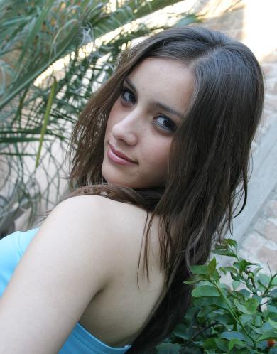 Mariana Viesca

Colegio: Alpes

Grado: Segundo de secundaria

Edad: 14 años