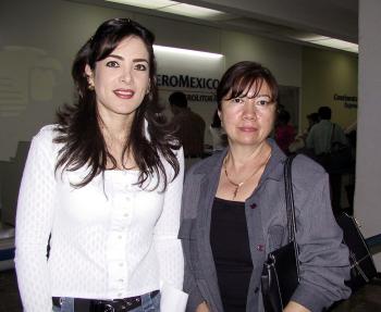   26 de marzo  I

Ivonne de León y Lupita León viajaron al DIstrito Federal por asuntos de negocios.