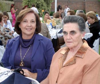 05 de abril 

Graciela de Portillo y Lucía Fernández.