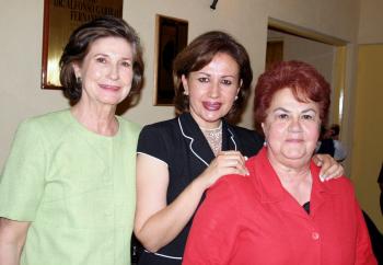 Rosario Lamberta , Covadonga del Moral y Coty Guerra.