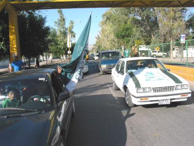 Martín Ibarreche Vázquez, vicepresidente deportivo de Santos Laguna, aseguró ayer que el equipo no saldrá de Torreón, cuando menos por diez años, a manera de ejemplo citó al Club Monterrey, del cual recuerda que fue intervenido y consiguió un campeonato