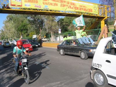 Los jugadores santistas se mostraron gratamente impresionados al comprobar el gran cariño que la gente siente por el equipo albiverde