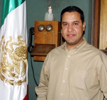 16 de abril 
Carlos Moreno exhibió su coleccón de antigüedades en sus negocios de café