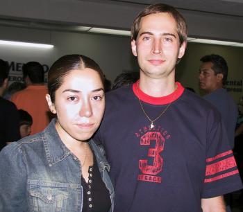Claudio Salafica regresó a Argentina y fue despedido por Claudia Valdez.