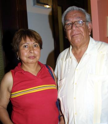 María Caleano de Martínez y Fernando Martínez.