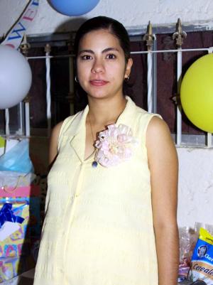 21 de abril
Una fiesta de canastilla fue ofrecida en honor de Beatriz Adriana Sánchez de Ramírez.