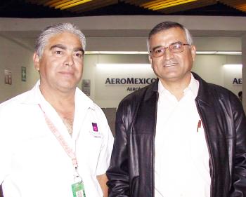   21 de abril 
 
Gerardo Martínez fue despedido por Alberto Velásquez, antes de viajar a Toronto, Canadá.