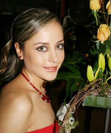 22 de abril 

 María Fernanda Jaime Rodríguez, en su primera despedida de soltera.