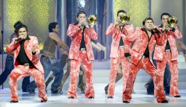 El grupo Recodo deleitó a los presentes con su prendido ritmo de banda