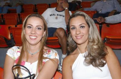 Gabriela Tirado y Jenny Bosch.