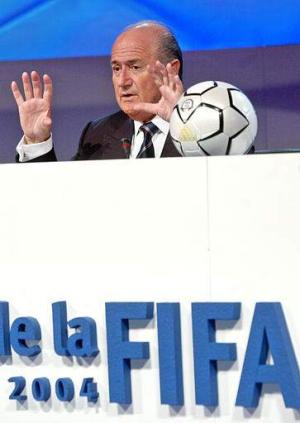 La Federación Internacional de Asociaciones de Futbol (FIFA) cumple  su primer siglo de vida.