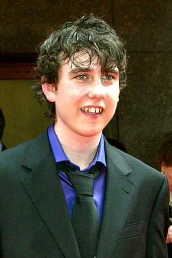 Debido al agotamiento que le significó dirigir El Prisionero de Azkabán, Cuarón declinó aceptar la oferta para dirigir la cuarta entrega del personaje creado por Joanne K. Rowling: Harry Potter y el Cáliz de Fuego, que dirigirá Mike Newell. 


Mathew Lewis quien interpreta el compañero de los 'brujos' asistió al evento