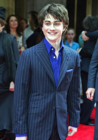 El mago de Harry Potter está creciendo... al igual que sus fans, muchos de los que sustituyeron sus viejas capas y varitas mágicas por declaraciones de amor incondicional. 

Daniel Radcliffe tuvo una entusiasta recepción por cientos de fans quienes se reunieron para la premier de Harry Potter y el Prisionero de Azkabán en el teatro Radio City Music Hall de Estados Unidos