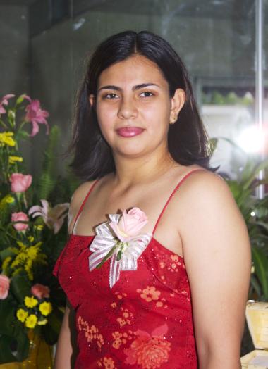  02 de Junio   
Norma Patricia González Andrade, captada en la despedida de soltera que le ofrecieron en días pasados por su próxima boda.