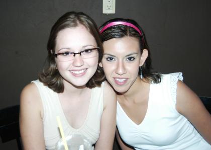 Aydee Lee Talamantes y Silvya López
