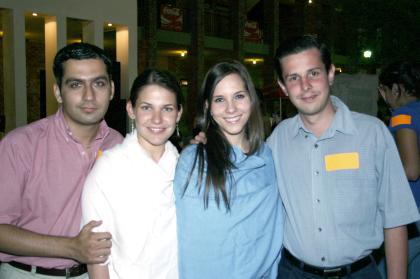 Rogelio Barrios, Gaby del Bosque, Mariana y Javier Robles.