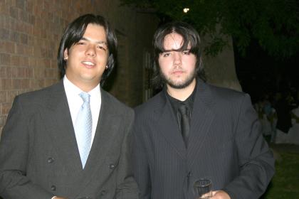 Roy  Dingler y Emilio Hernández