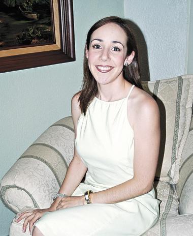 Esperanza Lavín González fue despedida de su soltería con motivo de su próxima boda con Alfonso Gasterín Menéndez.