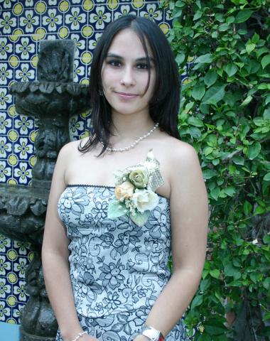 Mariana Garibay Rodríguez, captada en la despedida de soltera que le ofrecieron por su cercana boda.