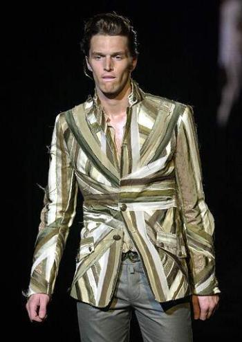 Diseñador: Roberto Cavalli's.