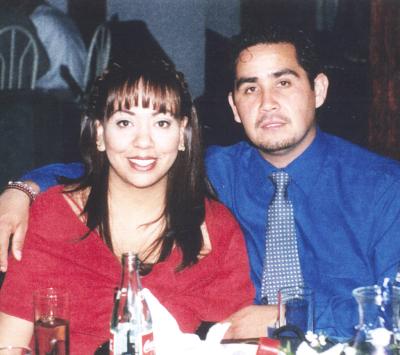 Sandra Fernández y Edson Villaseñor, en pasado acontecimiento social.