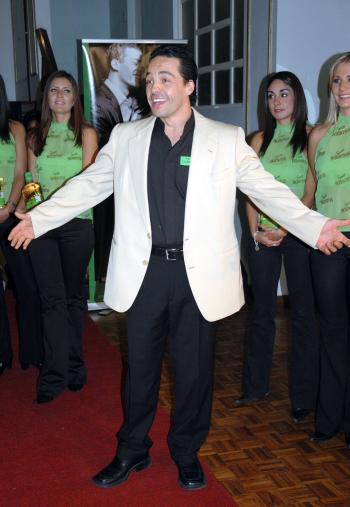 Arturo Vázquez no se cansó de bailar.