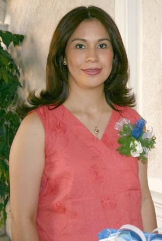  03 de julio  
 Hortensia Martínez de Aranda recibió sinceras felicitaciones, en su fiesta de canastilla.