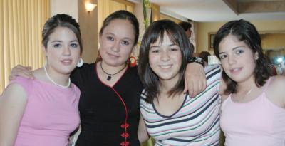 Gaby Hamdan, María Pámanes, Marcela y Cristina Villarreal.