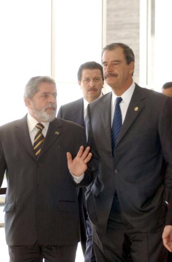 Fuentes diplomáticas dijeron que Brasil tiene gran interés en la asociación de México, un asunto que Lula reitera a Fox en la entrevista que tienen en Brasilia.