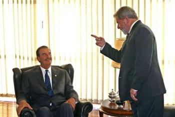 El presidente Vicente Fox, realiza una gira de trabajo por Brasil, primera etapa de una visita de trabajo por Argentina y Paraguay.