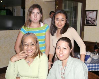 Brenda Yadira Méndez, Janeth Sánchez, María Luisa  Rodríguez y Magda García