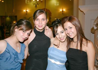 Sofía Villarreal, Ana Tere Martínez, Gaby Tinajero y Andrea Barrera.