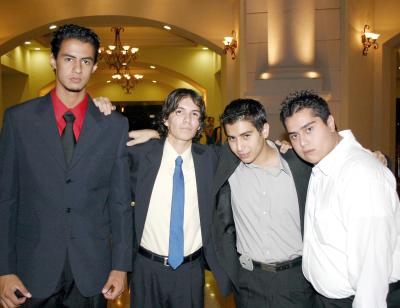 Luis Gutiérrez y Joshua Aguirre, Javier Ramírez y Christian Ramírez en pasado festejo