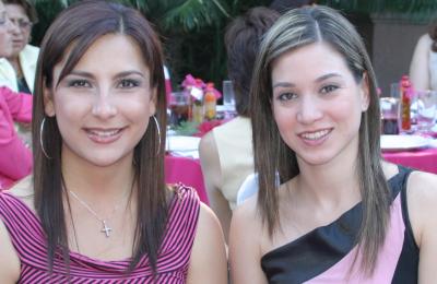 María Sofía Corrales y Ana Elisa Corrales y Ana Elisa V. de Fernández.