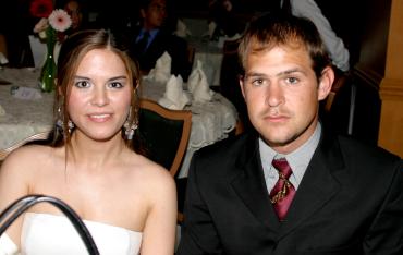 Astrid Ceceña y Ale González.