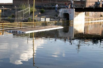 Uno de los sectores más afectados por las inundaciones fue una parte de la zona centro, en las calles Sánchez Álvarez, Amado Nervo y la privada Francisco I. Madero, entre la avenida Vergel y las vías del ferrocarril. En este lugar el agua alcanzó una altura de hasta 1.20 metros.