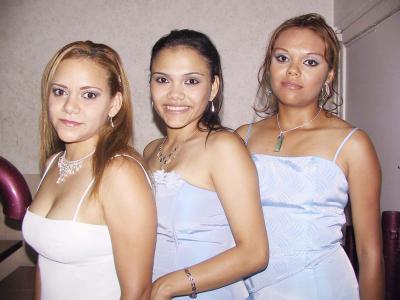 Martha, María Elena y Julieta Arriaga.