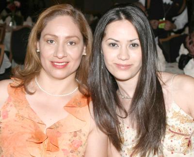  25 de julio

Alicia Sofía Ganem y Carmen Macías de Galván.
