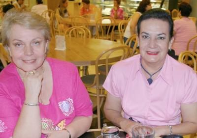 Raquel de Acevedo y María Guadalupe de Martínez.