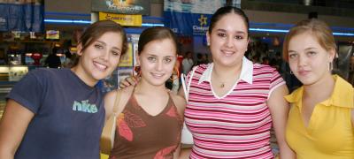 Ana Arias, Ana I. Rivera, Andrea Teele y Mariana Webb.