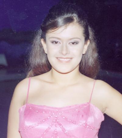 Brenda Stefany Díaz Rivas, Hija de los señores Daniel Díaz y Lety Rivas de Síaz y Lety Rivas, festejó con un agradable convivio sus quince años el pasado 24 julio.