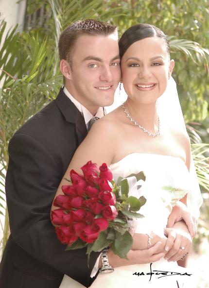 Sr. Heath Beatson y Srita. Paola de la Peña Seijas contrajeron matrimonio el sábado diez de julio de 2004.




Estudio: Maqueda