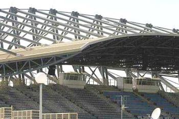 Vista general del Estadio Pampeloponnisiako, una de las sedes de los Juegos Olímpicos del 2004 a celebrarse en Atenas, Grecia.